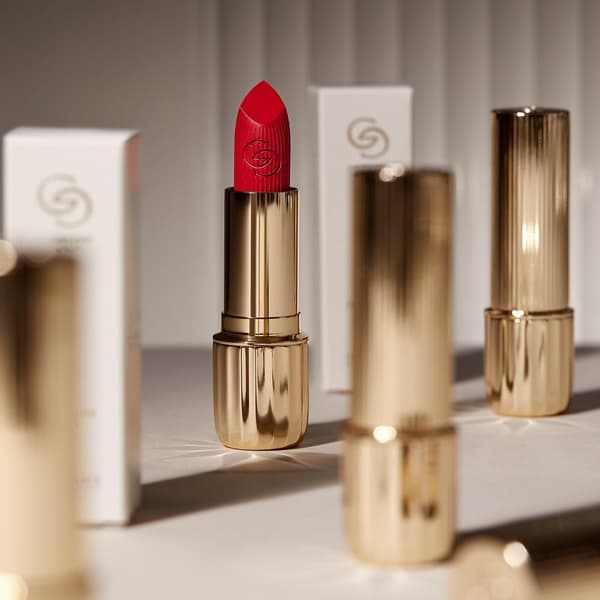 Oriflame Giordani Gold Eternal Glow Lipstick SPF 25 - Eldröd 3,8 g