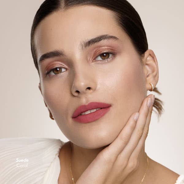 Oriflame Giordani Gold Iconic Elixir Matte Lipstick SPF 15 - Nude Whisper 3,5 ml