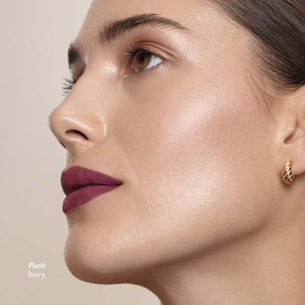 Oriflame Giordani Gold Iconic Elixir Matte Lipstick SPF 15 - Plush Berry 3,5 ml