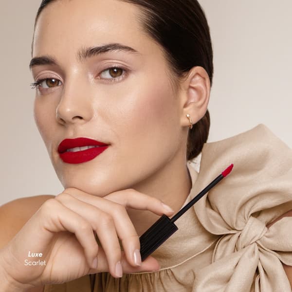 Oriflame Giordani Gold Iconic Elixir -mattahuulipuna SPF 15 - Cherry Lush 3,5 ml