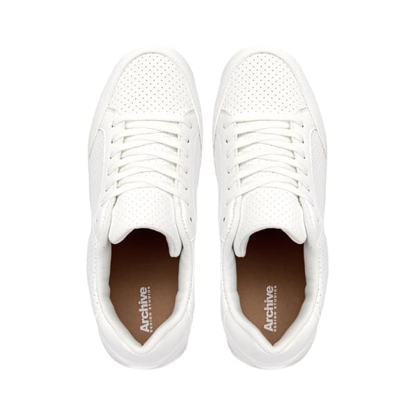Archive Mens Court Trainers
