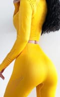 Miniatyrbild 2 av 5: Vin röd Crop Top seamless med långa armar.