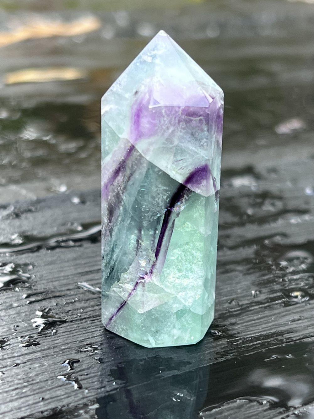 Fluorit, Regnbåge spets/torn AA ca 5 cm 1 styck