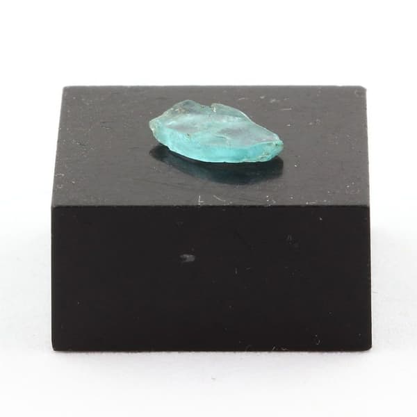 Kristall - stenar och mineraler - Paraiba-apatit - blå - 0,665 ct - Pakistan