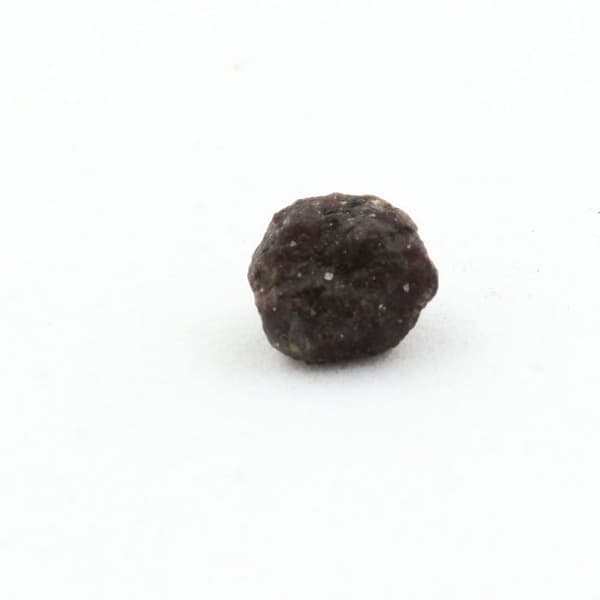 Grenat - Stenar och Mineral - Skarduområdet - 0,377 ct - Röd - Äkthetsintyg
