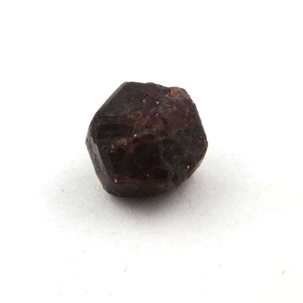 Grenat - Stenar och Mineraler - Skardu-området - 8,66 ct - Röd - Äkthetsintyg
