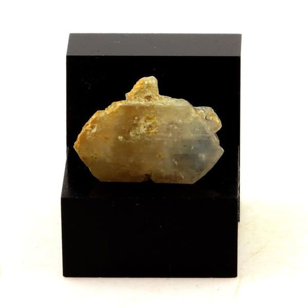 Stenar och mineraler. Euklas. 11,04 ct. Parelhas, Rio Grande do Norte, Brasilien.