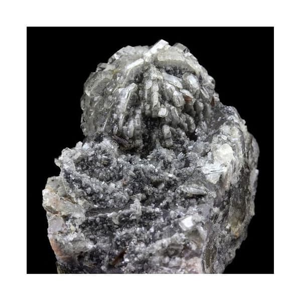 Stenar och mineraler. Fluorit, Barit, Pyromorfit. 1515,5 ct. Le Rossignol, Chaillac, Indre, Frankrike.