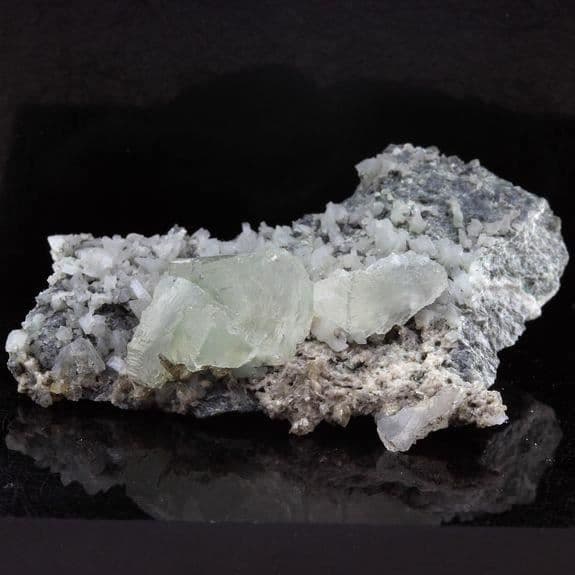 Kristall - ABIJOUX - Prehnite - 69,2 ct - Grön - Blandad