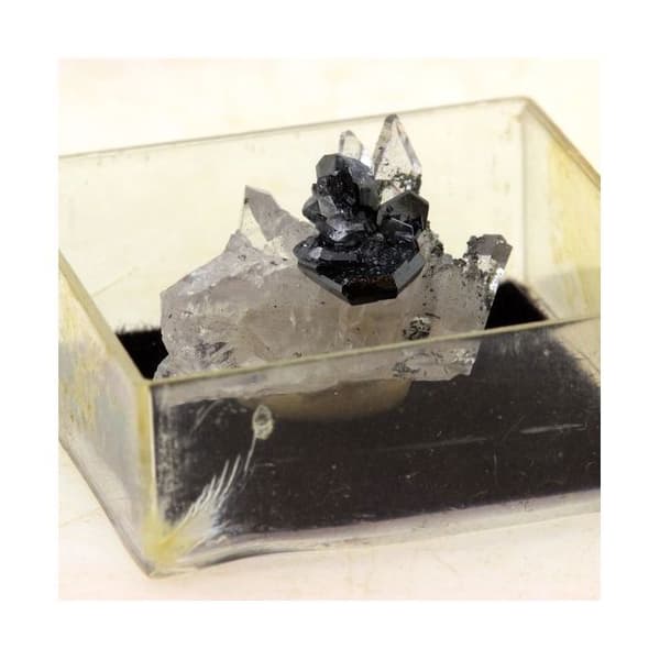 Stenar och mineraler - ABIJOUX - Kvarts + Hematit - 18,5 ct - Saint Christophe-en-Oisans, Frankrike