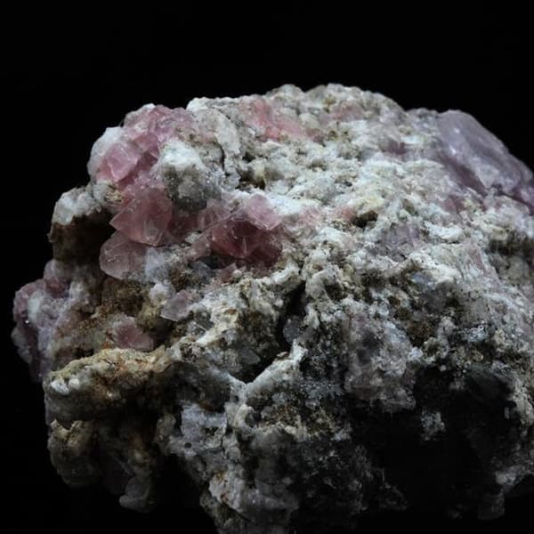 Fluorit ros - Icke specificerat - Mont-Blanc-massivet - 353,5 ct - 50x44x28 mm - Äkthetsintyg