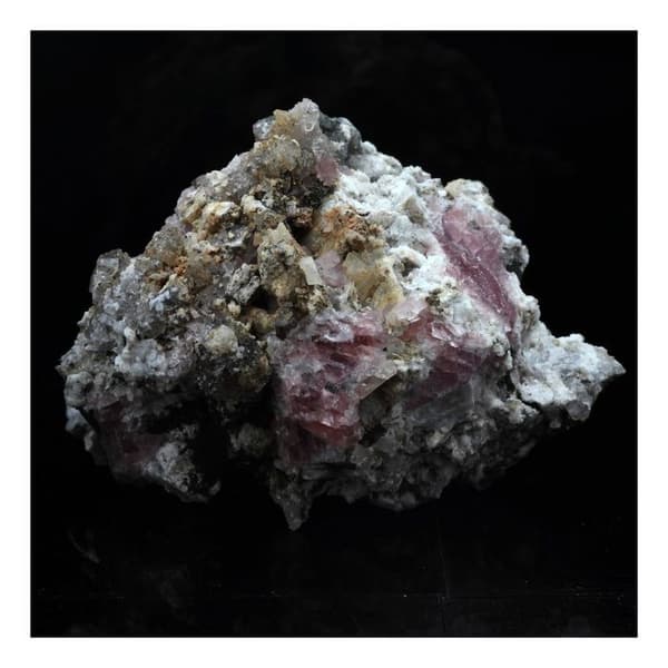 Stenar och mineraler. Rosa fluorit. 695,0 ct. Mont Blanc-massivet, Frankrike.
