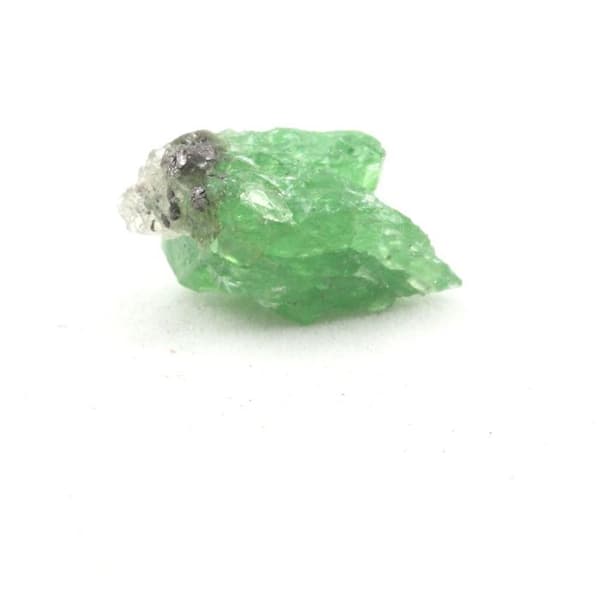 Grenat Tsavorite - Stenar och Mineraler - 4.500 ct - Grön - Manyara, Tanzania - Äkthetscertifikat