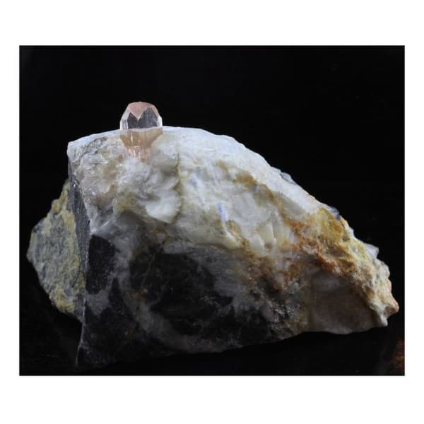 Stenar och mineraler. Topas. 458,95 cent. Ghundao hill, Katlang, Mardan District, Pakistan.