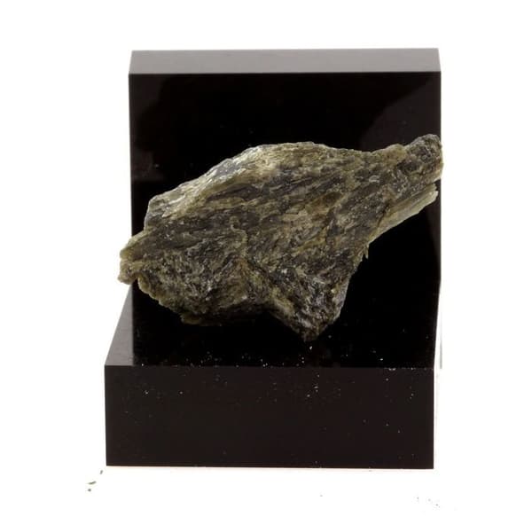 Pectolite 31,7 karat