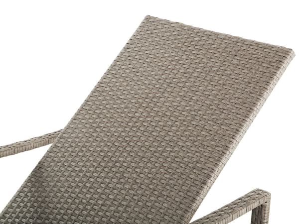 Aurinkotuoli ruskeanharmaa 63 x 26-96 x 158 cm PE-rottinki alumiini harmaa pehmuste säädettävä