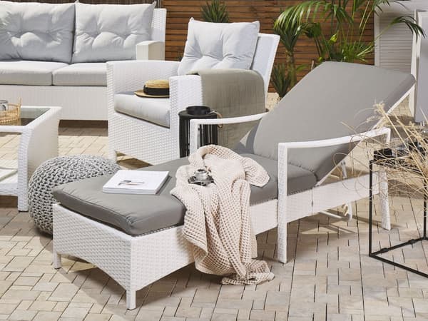 Havestol hvid rattan 192 x 60 cm grå hynde justerbar nakkestøtte
