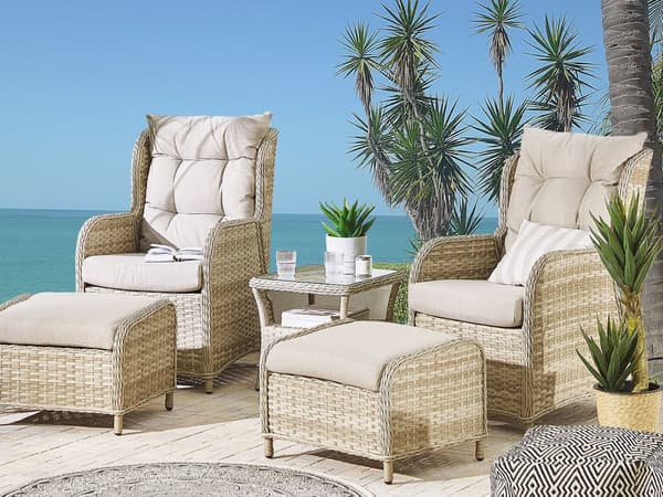 Loungegrupp för 2 Beige Konstrotting Aluminiumram Polyester Kuddar Härdat Glasbord med Hylla Traditionell