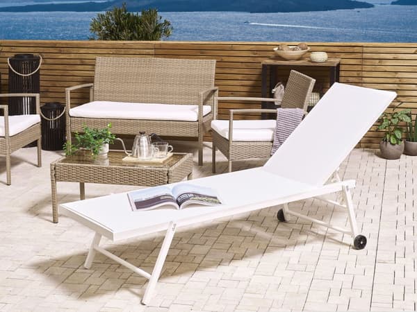 Solsäng Vit Syntetiskt Säte Aluminiumram 198 x 61 cm Justerbart Ryggstöd Patio Trädgård