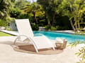 Miniatyrbillede 2 af 10: Liggestol Beige Hvid Stål Tekstil Solstol med Justerbar Ryglæn og Foldbar Nem Opbevaring Moderne Design Terrasse Tilbehør Have Nonwood