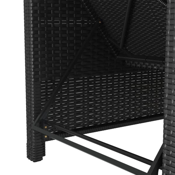 liggestol med cremefarvet hynde polyrattan sort