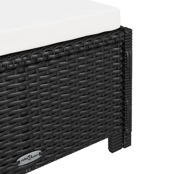 liggestol med cremefarvet hynde polyrattan sort
