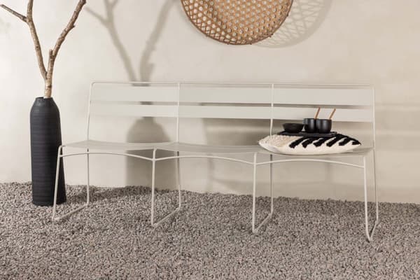 Lina hagesofa 2 seter beige.