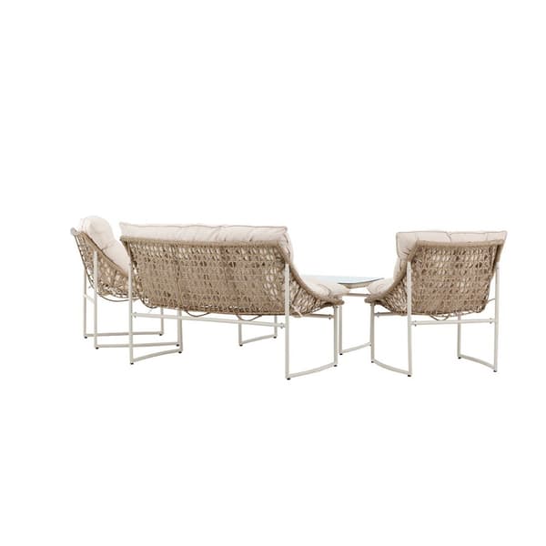Tina loungesett 1 sofabord, 1 sofa, 2 stoler beige.