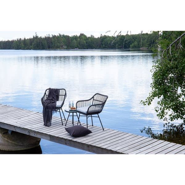 Viga loungesett 2 stoler, 1 sidebord liten svart.