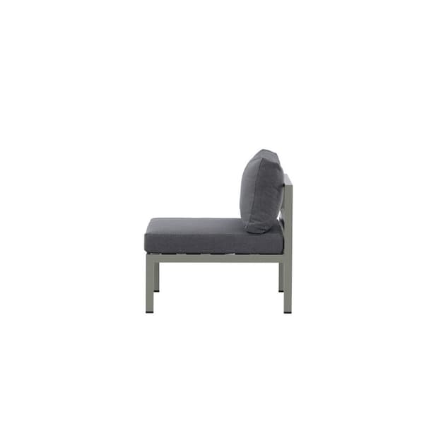 Copacabana hagesofa midt del khaki.