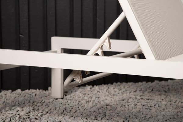 FURNLUX SOLSTOL FÖR UTOMHUSBRUK COPACABANA BEIGE 60CM