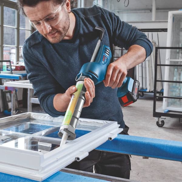 Bosch Professional GCG 18V-310 (C) solo 06019C4100 Batteridriven tätningspistol 310 ml