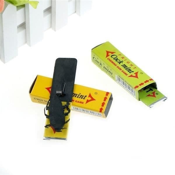 Tuggummi för kackerlackafälla - Zhu-Zhu Husdjur - Spratt och fånga - Mått 8,9 x 2,2 x 1,5 cm