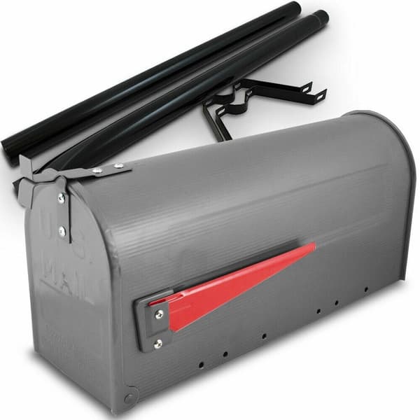 Suuri amerikkalaistyylinen postilaatikko telineessä