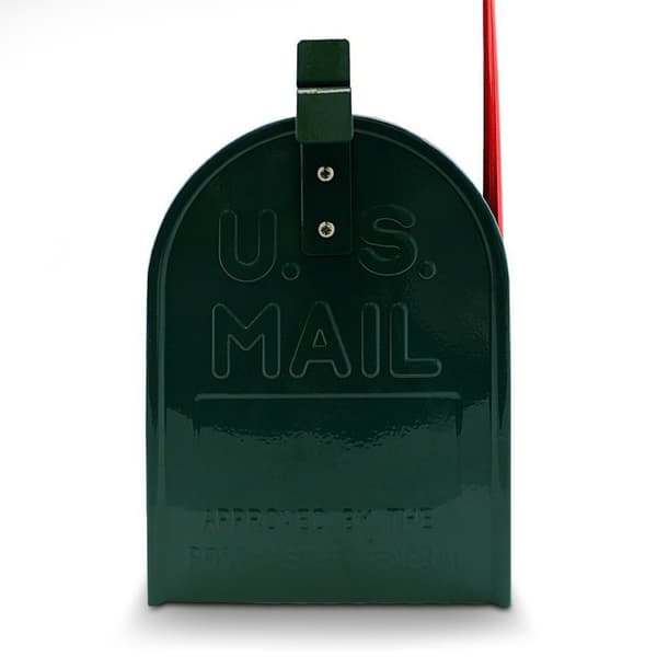 Grøn postkasse i amerikansk stil med et rødt flag