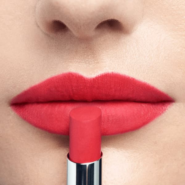 Oriflame THE ONE Color Unlimited mattahuulipuna - Constant Coral 2,5 g