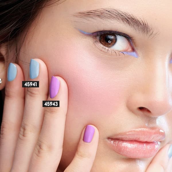 Oriflame OnColour So Icy -kynsilakka - Icy Blue 5ml