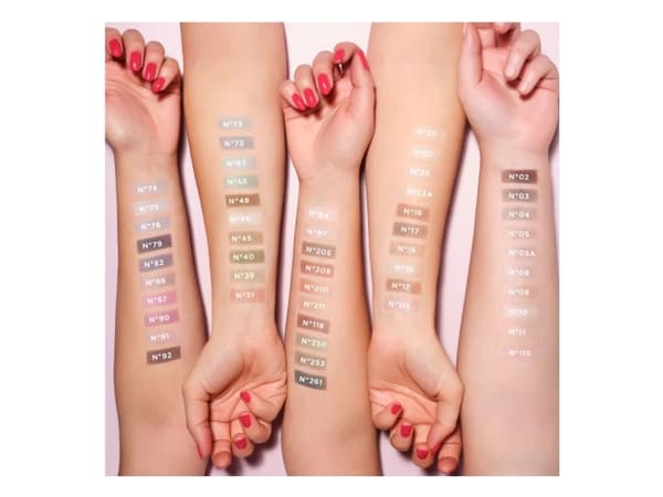 Eye shadow Pearl colors of Artdeco - 04 Pearly mystical grey-.
