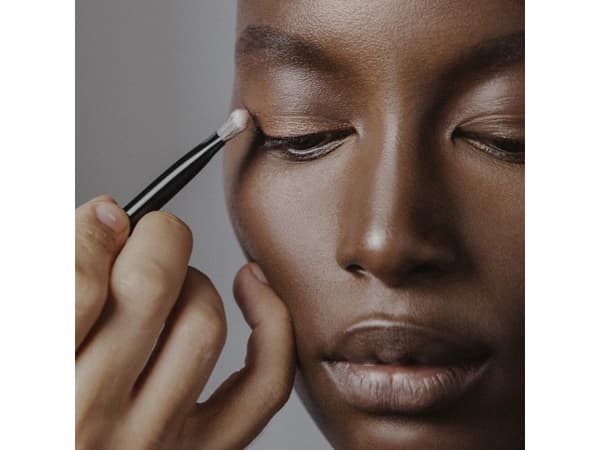 SISLEY EYESHADOW SHADE BRUSH
