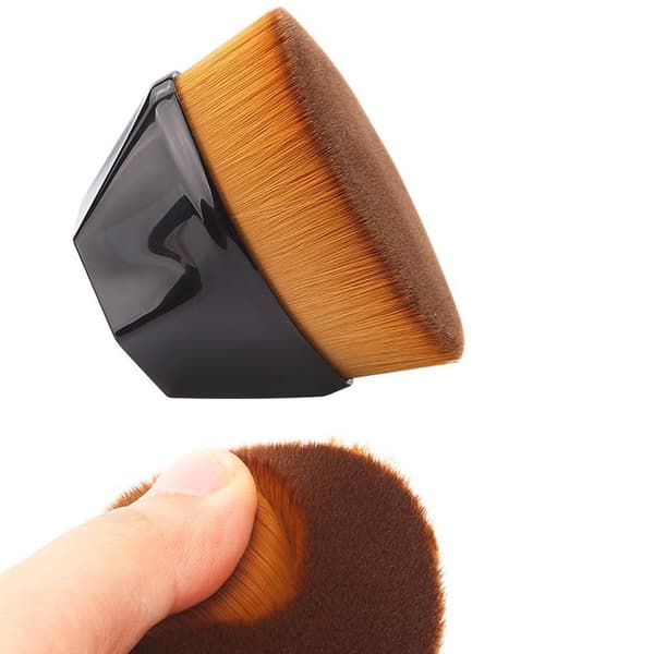 Elegant Smidig Foundation Blush Borste
