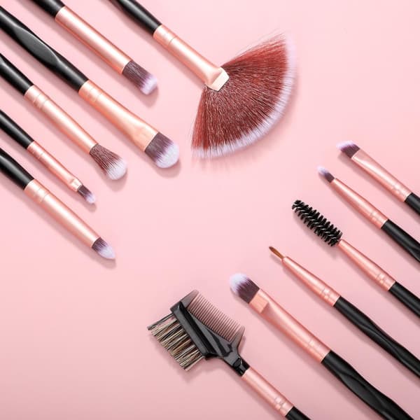 BS12 - BS-MALL 16 st. eksklusive Makeup / makeup børster av beste kvalitet