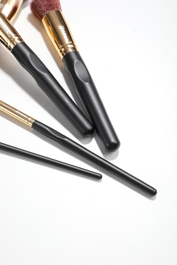 24 stk. professionelle og eksklusive make-up børster i etuier Black / Silver