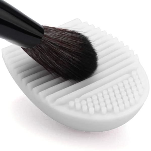 Brushegg Clean Wash Makeup Borstar