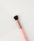 Miniatyrbilde 3 av 3: Luxie® 512 Small Contouring børste Rose Gold