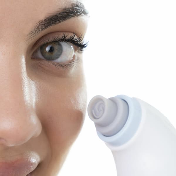 BRUGT Genopladelig ansigtsrens Hydro-cleanser til rensning af urenheder i ansigtet InnovaGoods Hyser Hvid (Refurbished B)