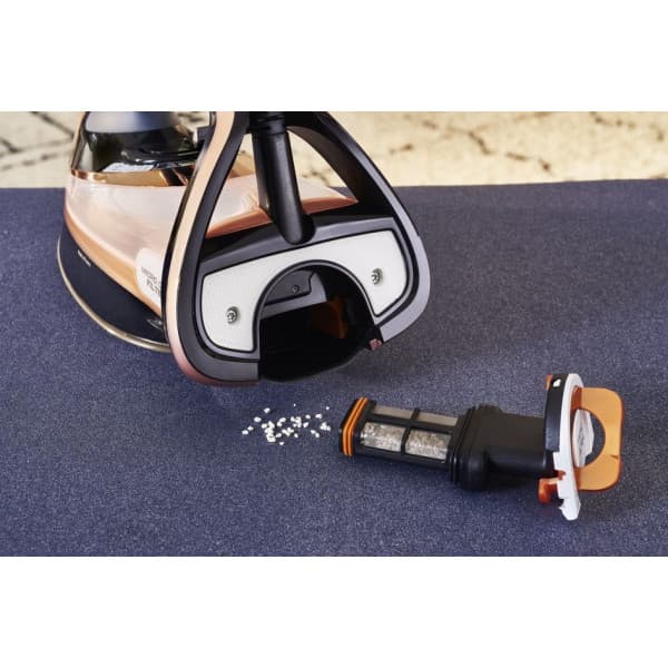 Tefal FV9845 Ultimate Pure Rosé -ångstrykjärn