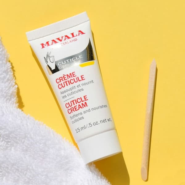 Nagelkontursbehandling Mavala