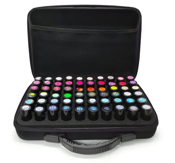 Resväska, förvaringslåda för 60 nagellack, etui. Svart låda