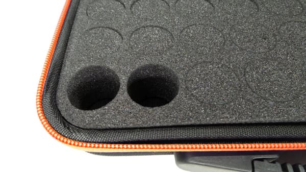 Resväska, förvaringslåda för 60 nagellack, etui. Orange ask