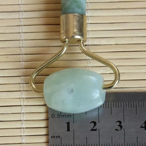 1st japanskt Guasha ansiktsmassageverktyg Jade Roller Tunn Lämplig för all hud 13,5-14,5 cm [D9FDEFF]